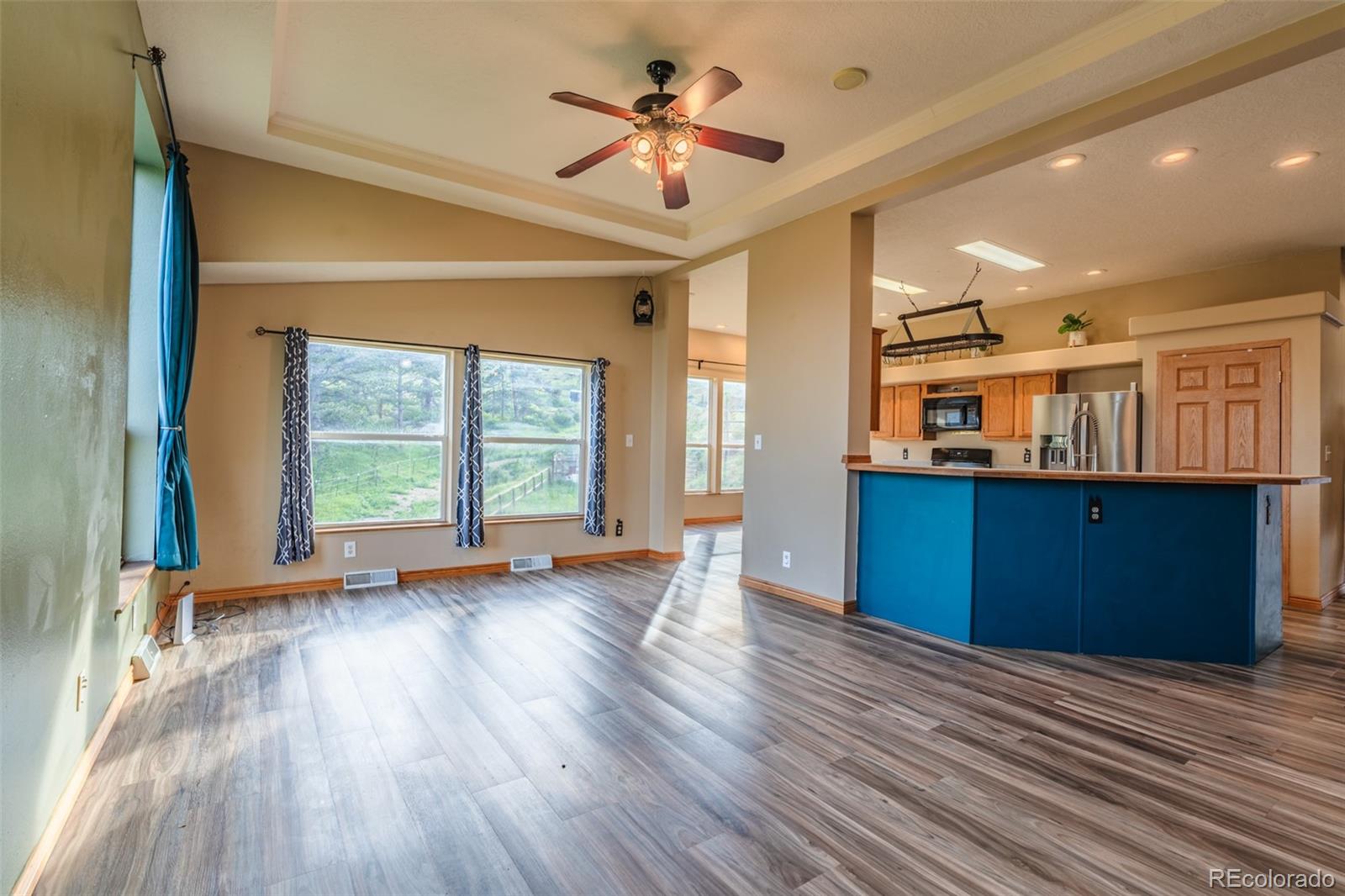 180 Deep Cut Road Livermore, CO 80536 - Photo 7 of 44