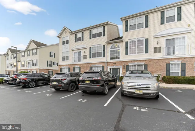 a car parked in front of a building