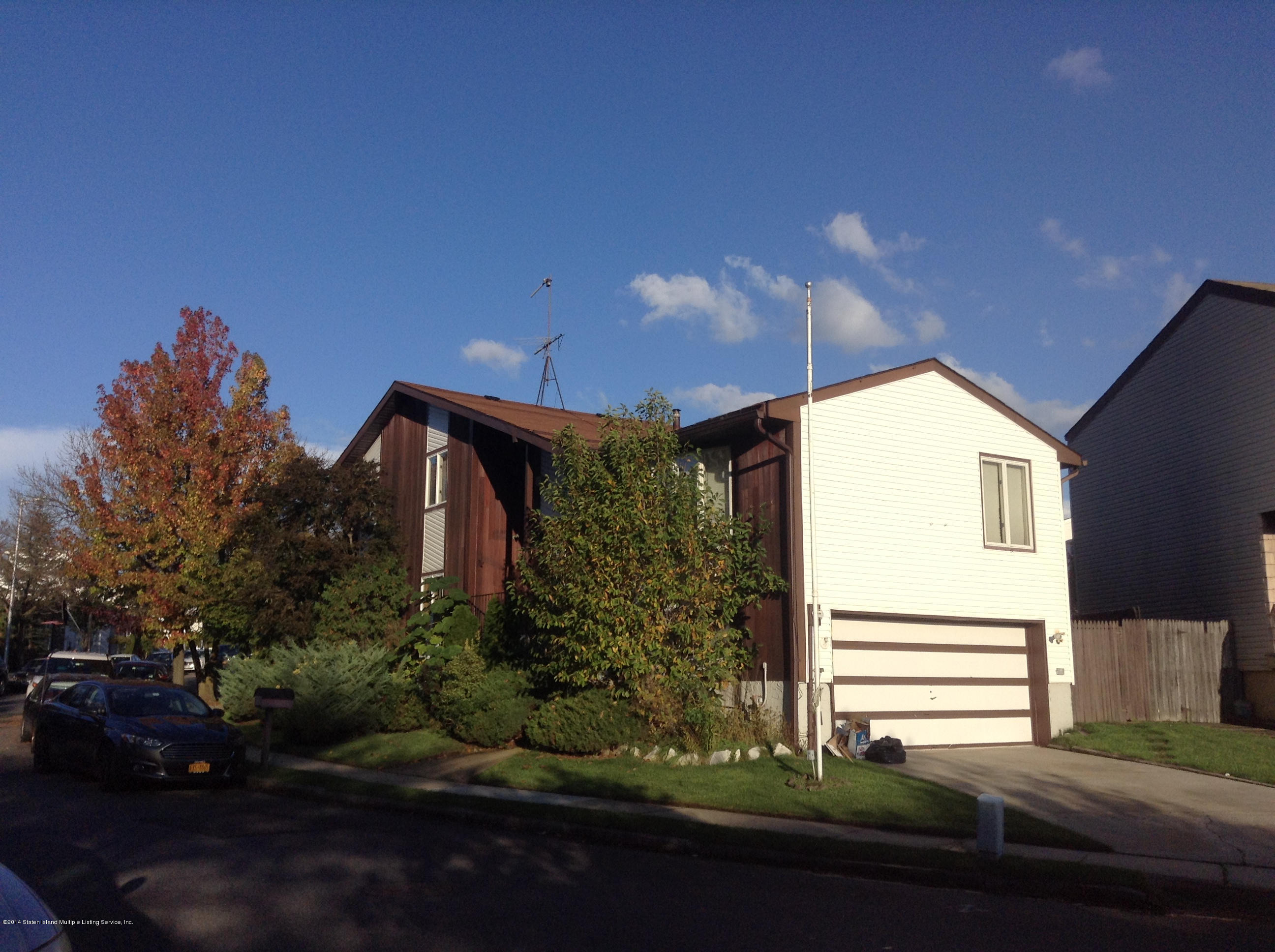 181 Green Valley Road Staten Island, NY 10312 - Photo 2 of 16 photo (73)