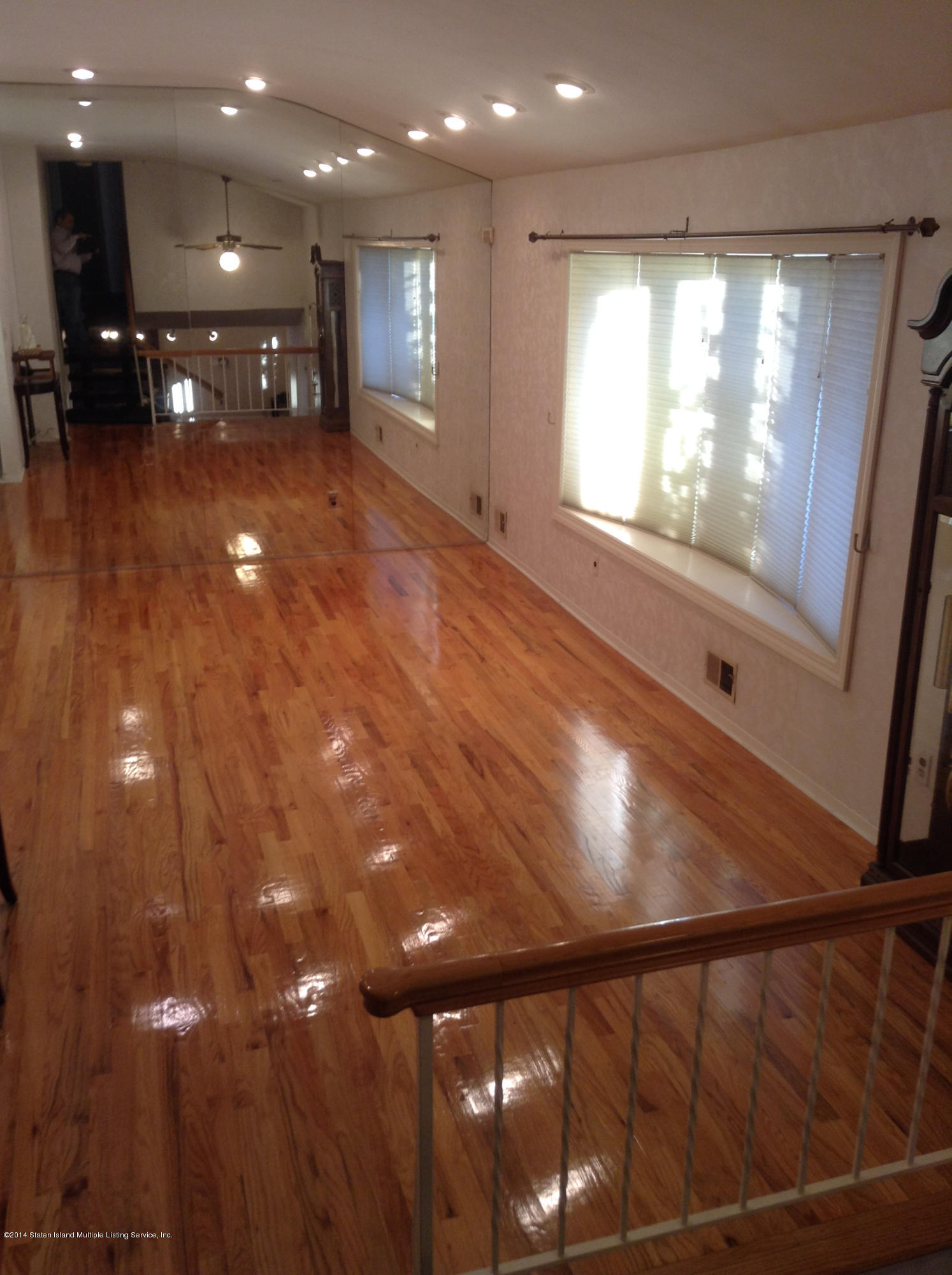 181 Green Valley Road Staten Island, NY 10312 - Photo 5 of 16 photo (63)
