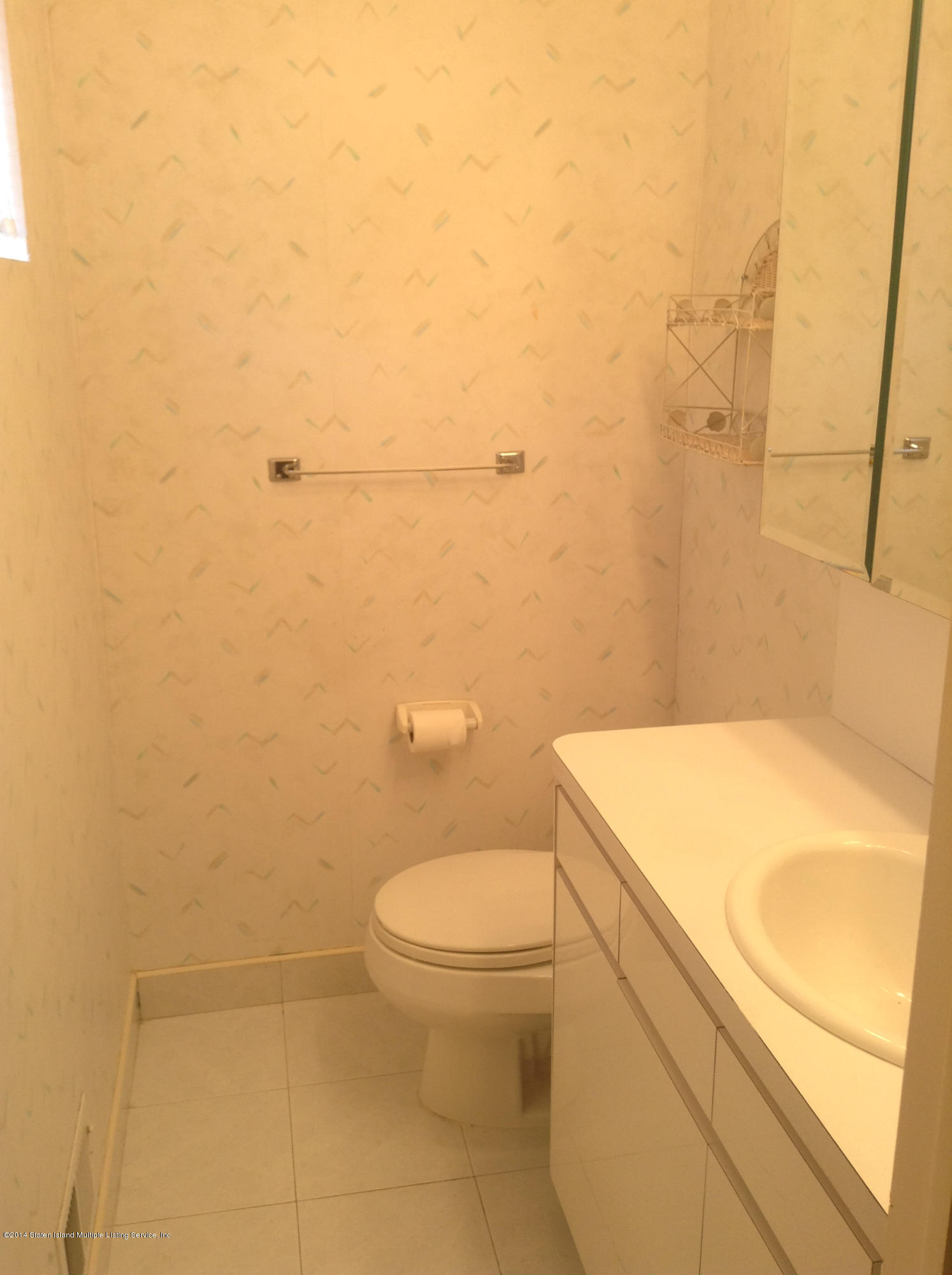 181 Green Valley Road Staten Island, NY 10312 - Photo 9 of 16 photo (54)