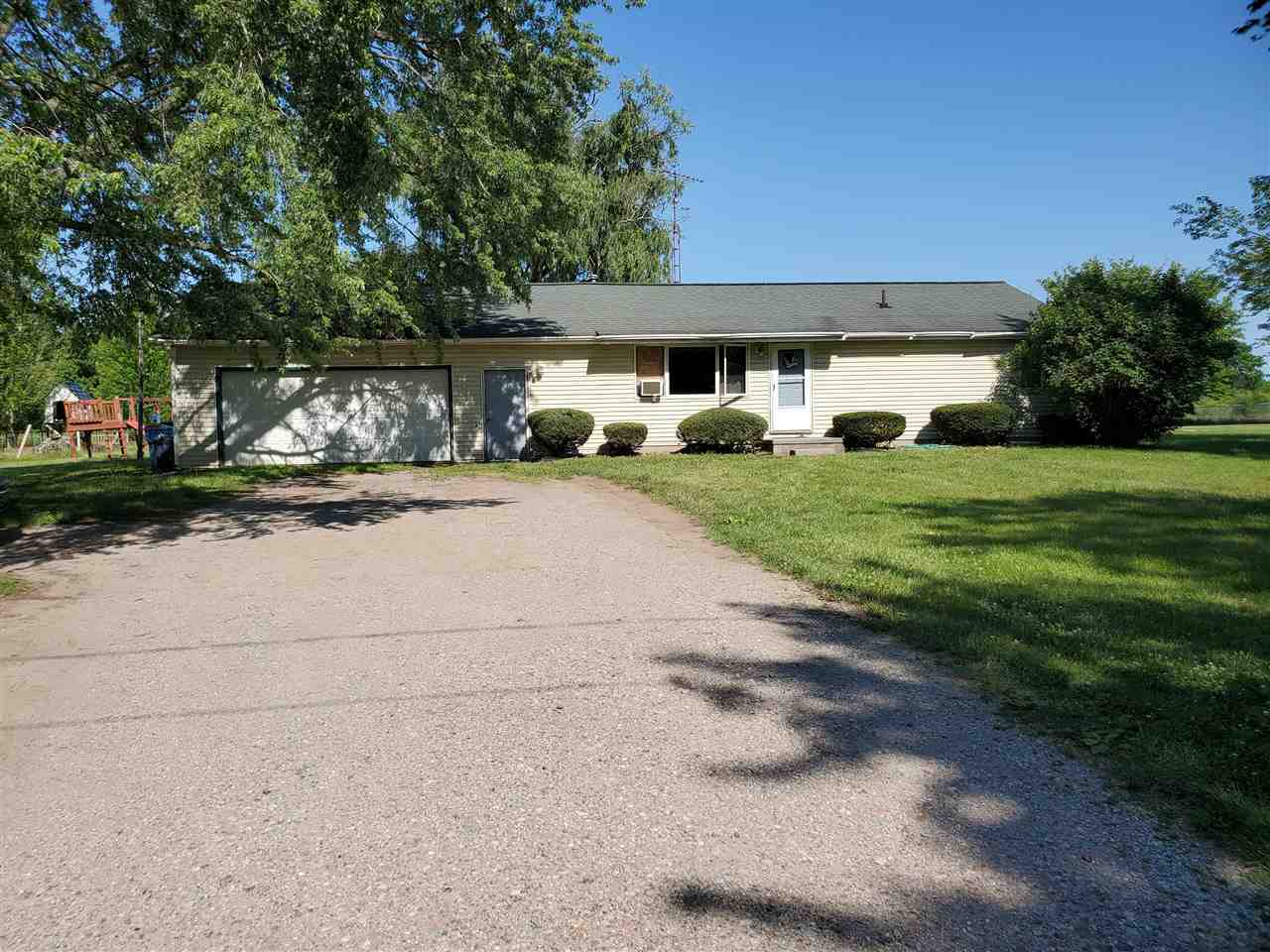 11234 Morrish Road Montrose, MI 48457 - Photo 3 of 30