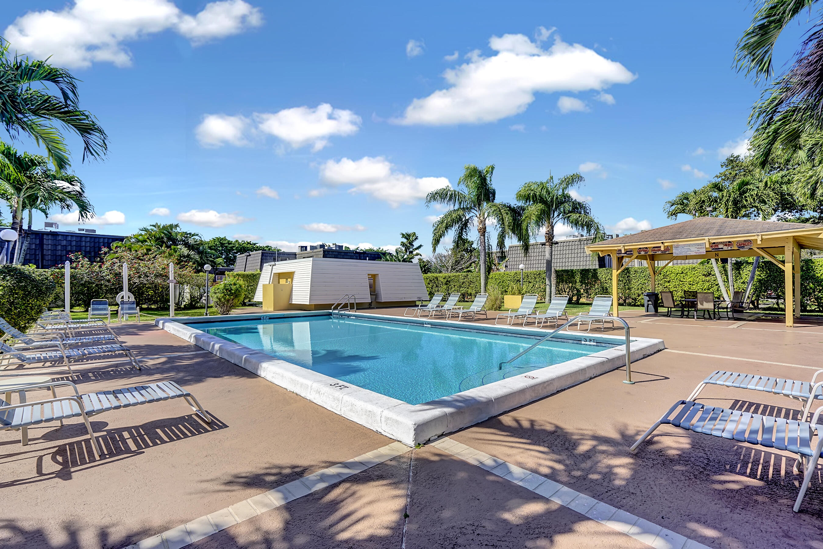 22176 Boca Rancho Drive, Unit C Boca Raton, FL 33428 - Photo 27 of 34 a view of a backyard