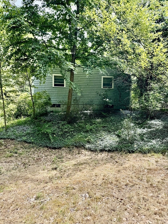 3 Pace Road Tyngsboro, MA 01879 - Photo 4 of 21 Gallery Image 4