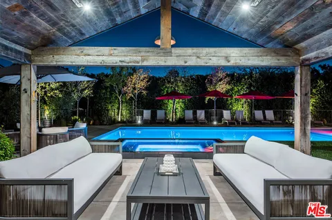 $9,500,000 | 5525 Paradise Valley Road, Hidden Hills, CA 91302