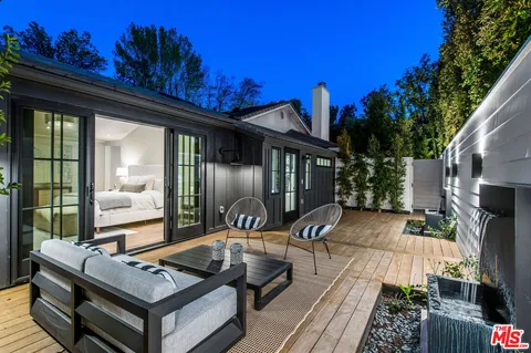 $9,500,000 | 5525 Paradise Valley Road, Hidden Hills, CA 91302