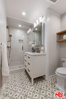 $9,500,000 | 5525 Paradise Valley Road, Hidden Hills, CA 91302