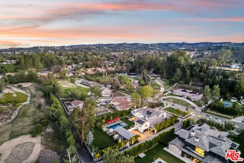 $9,500,000 | 5525 Paradise Valley Road, Hidden Hills, CA 91302