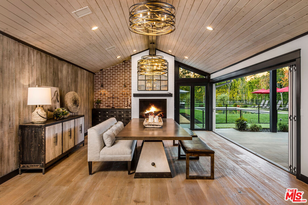 5525 Paradise Valley Road Hidden Hills, CA 91302 - Photo 6 of 55