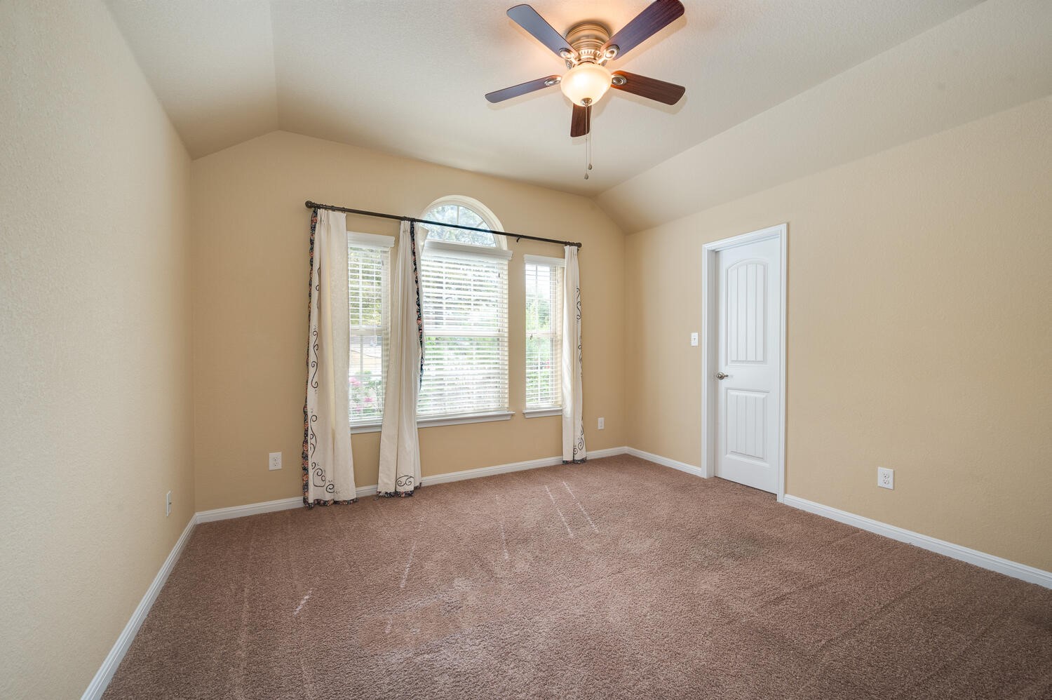 5812 Gunnison Turn Road Austin, TX 78738 - Photo 31 of 40