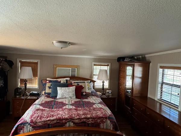 $725,000 | 690 Jim Fenley Loop, Lufkin, TX 75901