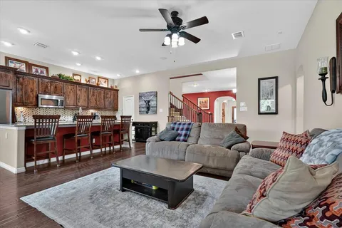 $489,999 | 707 Southwind Drive, Arlington, TX 76002