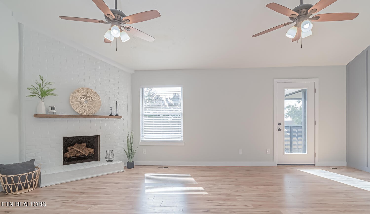 4420 Raj Road, Unit 4 Knoxville, TN 37921 - Photo 4 of 25 Gallery Image 4