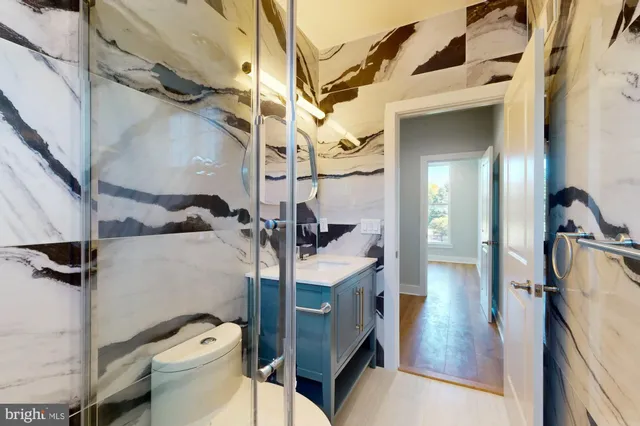 a view of walk in closet