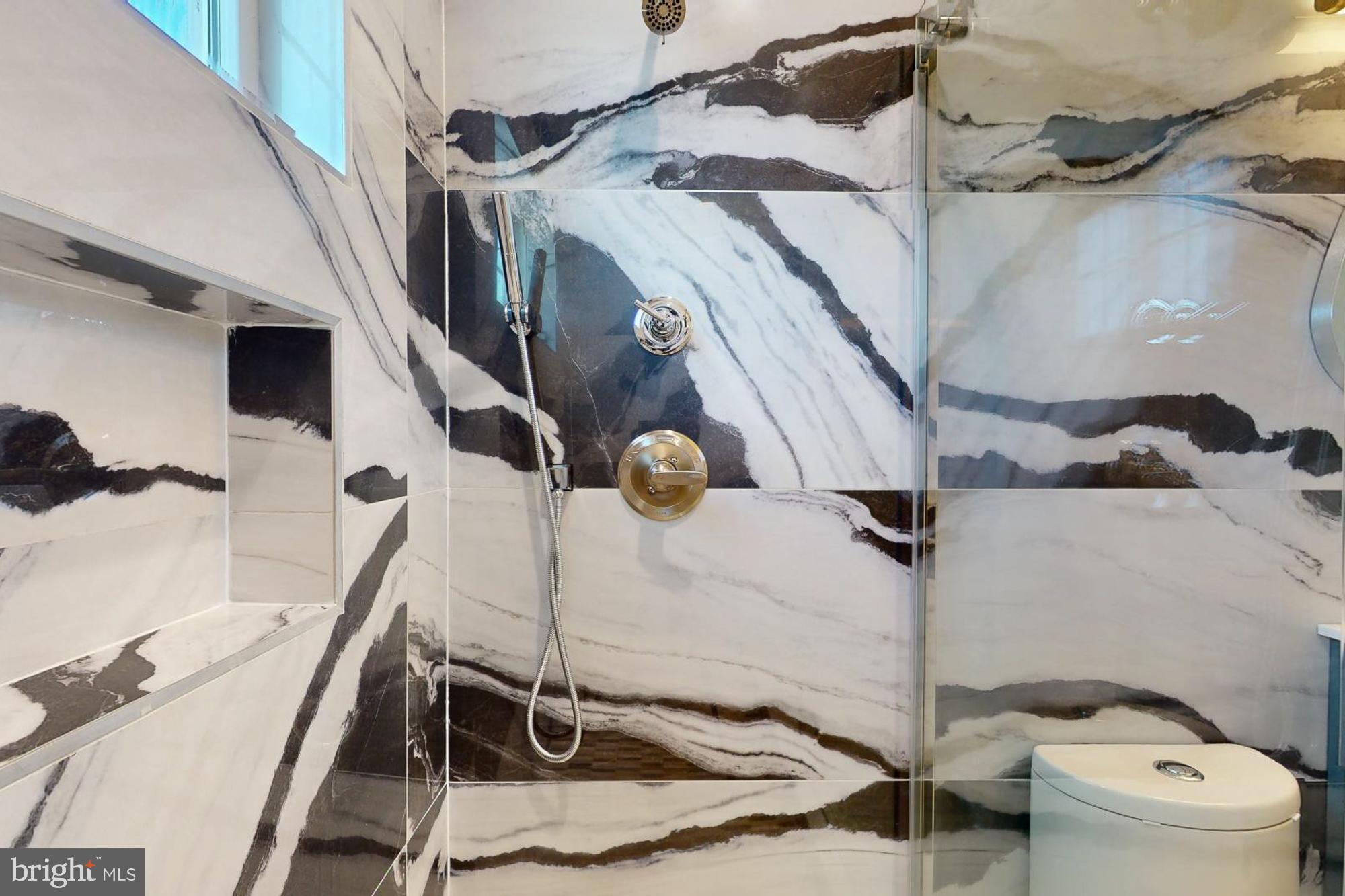 511 North Paxon Street Philadelphia, PA 19131 - Photo 10 of 33 a view of roof