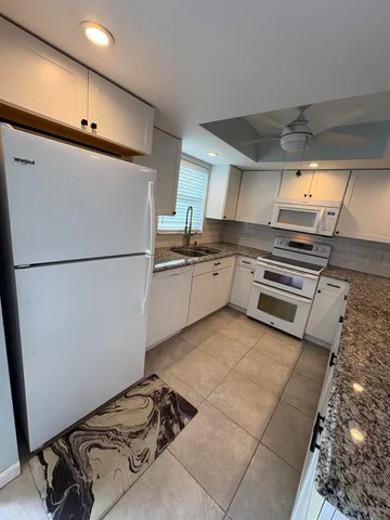 a view of walk in closet