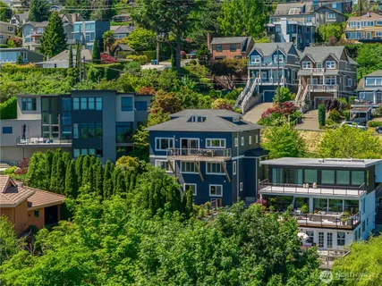 $2,375,000 | 1124 Lake Washington Boulevard South, Seattle, WA 98144