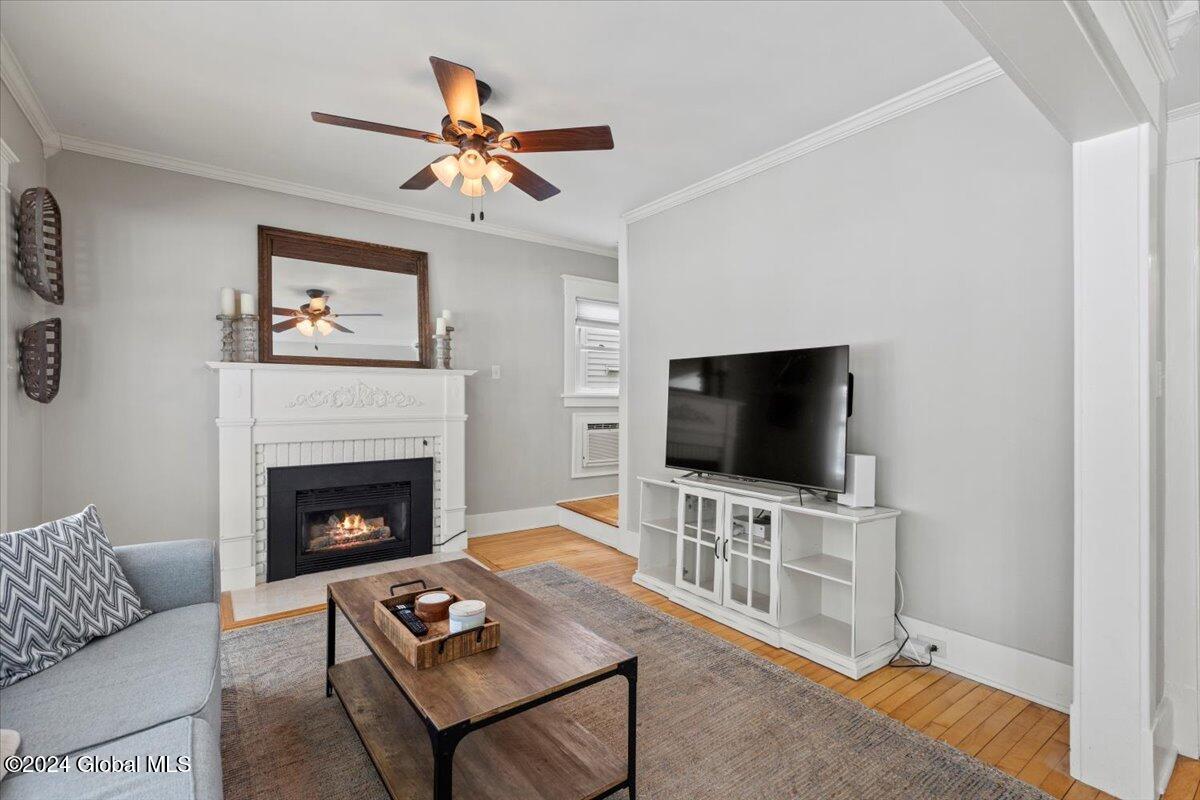 1091 Van Antwerp Road Schenectady, NY 12309 - Photo 12 of 36 14-ES6A9331