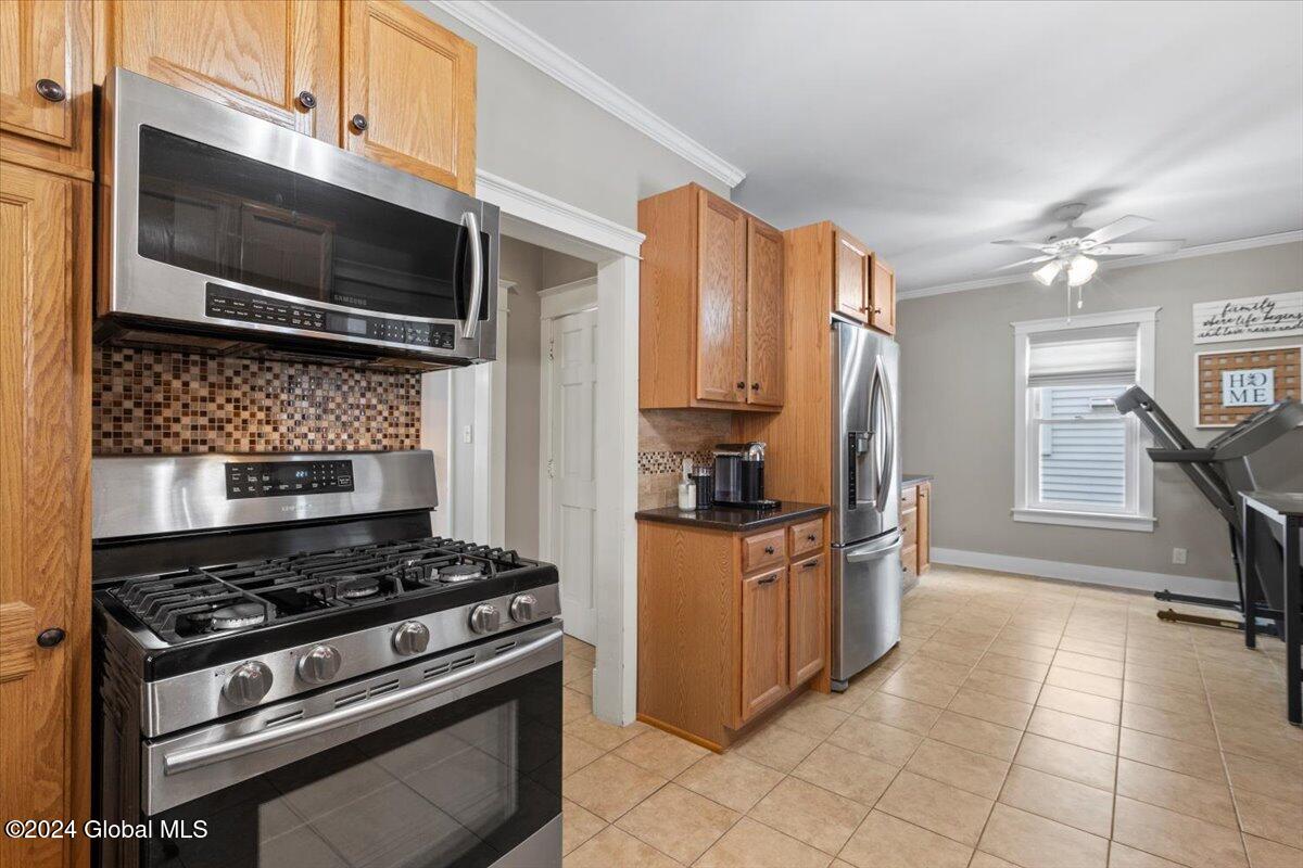 1091 Van Antwerp Road Schenectady, NY 12309 - Photo 16 of 36 18-ES6A9349
