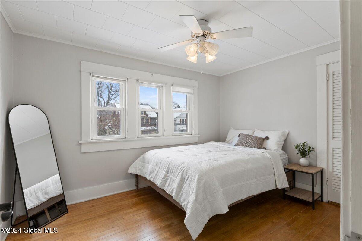 1091 Van Antwerp Road Schenectady, NY 12309 - Photo 23 of 36 23-ES6A9370