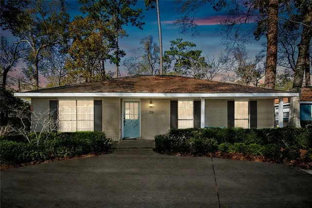 $249,500 | 216 Goldenwood Street, Mandeville, LA 70448