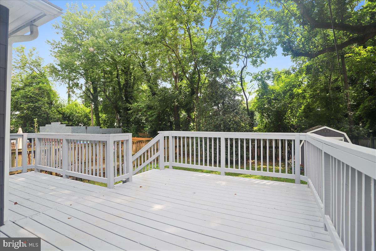 5313 Wendley Road Baltimore, MD 21229 - Photo 11 of 37 Huge deck for entertaining