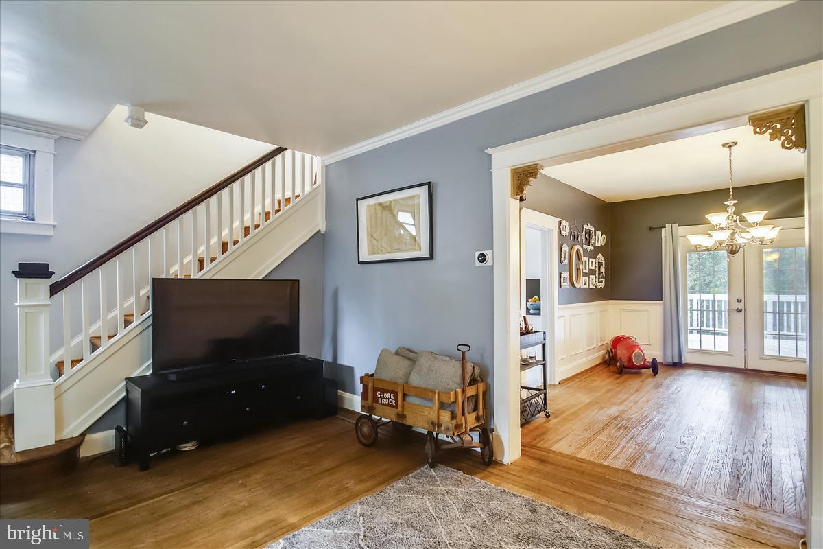 5313 Wendley Road Baltimore, MD 21229 - Photo 12 of 37 Inviting living room with hardwood throughout