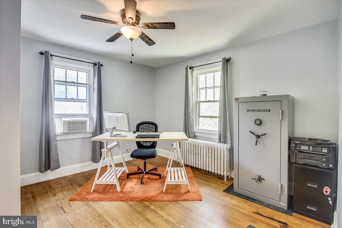5313 Wendley Road Baltimore, MD 21229 - Photo 26 of 37 Second bedroom or home office