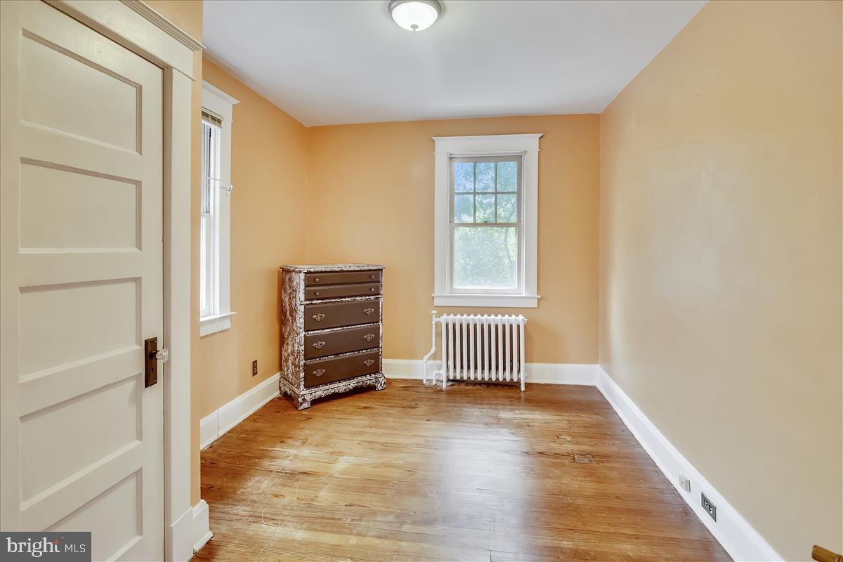 5313 Wendley Road Baltimore, MD 21229 - Photo 28 of 37 Third bedroom