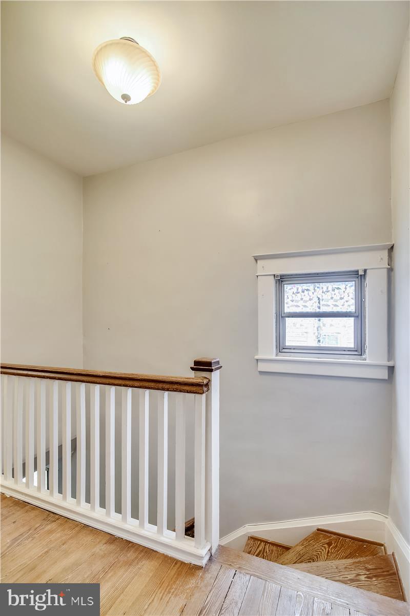 5313 Wendley Road Baltimore, MD 21229 - Photo 30 of 37 Open upper foyer