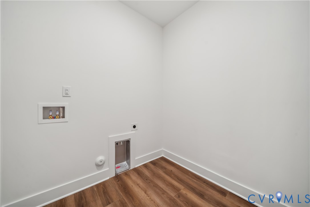 114 Logan Way Tappahannock, VA 22560 - Photo 13 of 28 a view of small space with empty racks