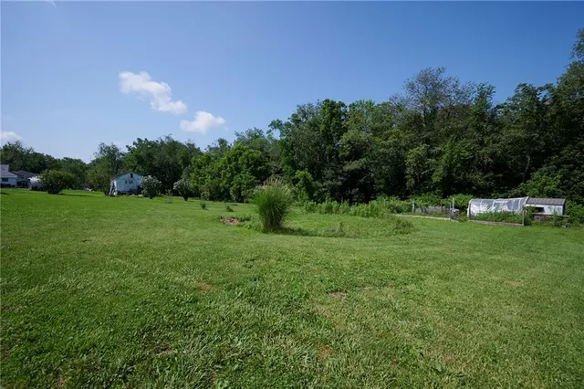 $199,000 | 439 Fort Cherry Road, Hickory, PA 15340