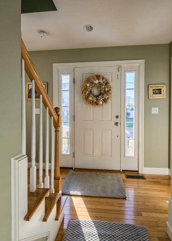 10 Intervale Road Marblehead, MA 01945 - Photo 3 of 32