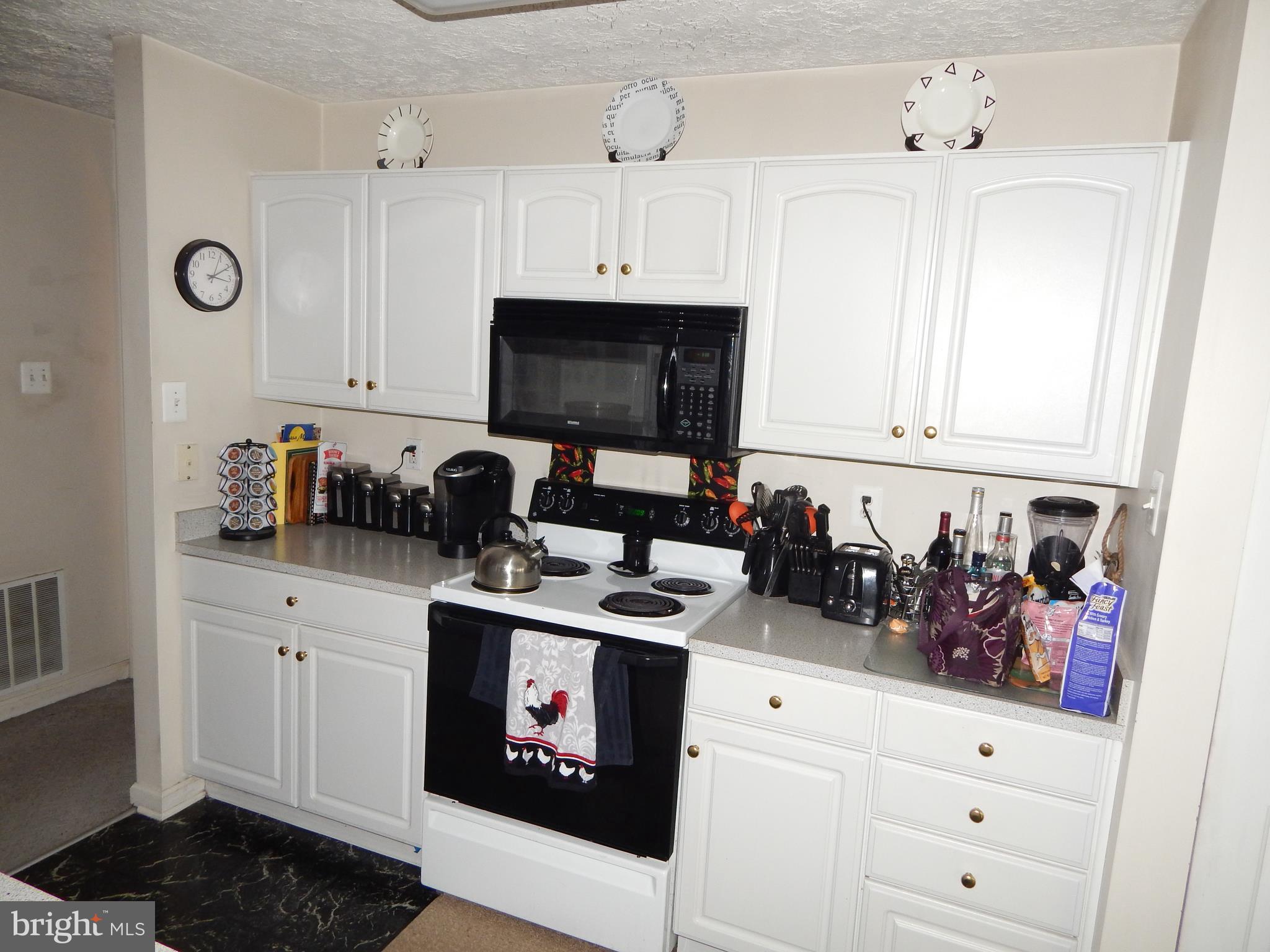 4553 Aspen Mill Road, Unit 4553 Baltimore, MD 21236 - Photo 20 of 31 Kitchen