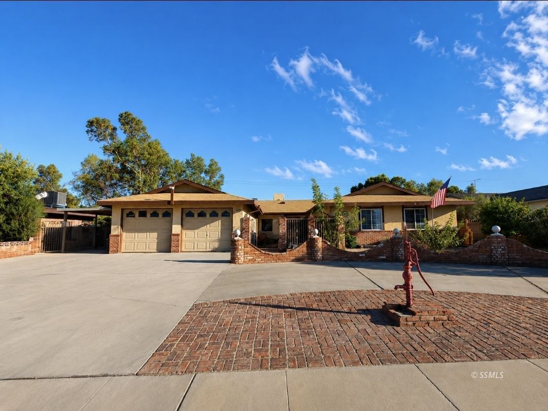 421 West Howell Avenue Ridgecrest, CA 93555 - Photo 2 of 26