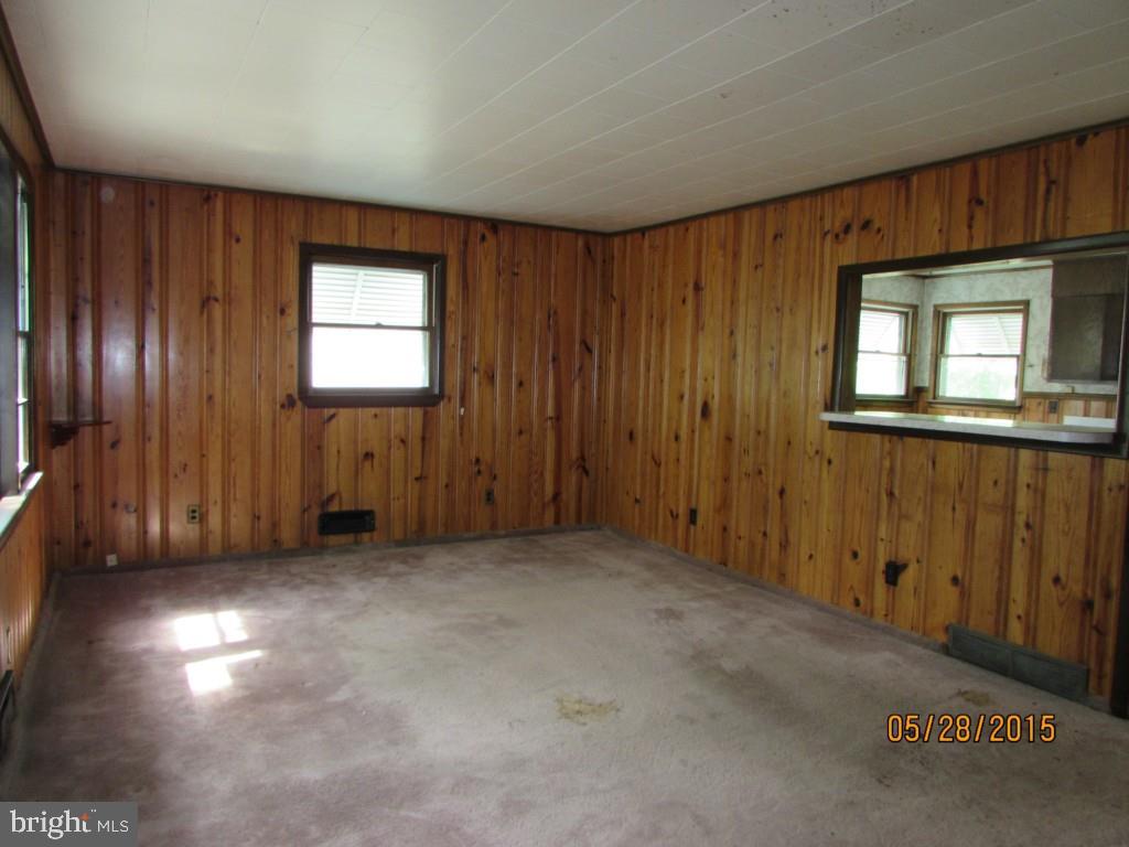 86 Pawnee Road Lakewood, NJ 08701 - Photo 12 of 29 Gallery Image 12