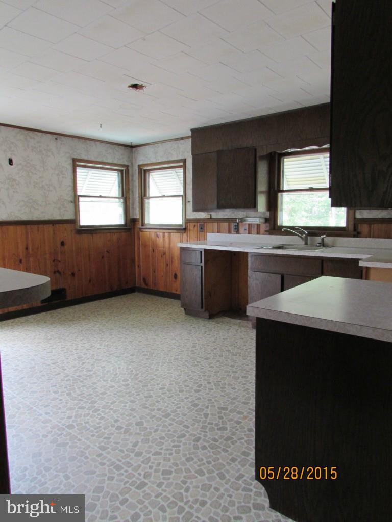 86 Pawnee Road Lakewood, NJ 08701 - Photo 14 of 29 Gallery Image 14