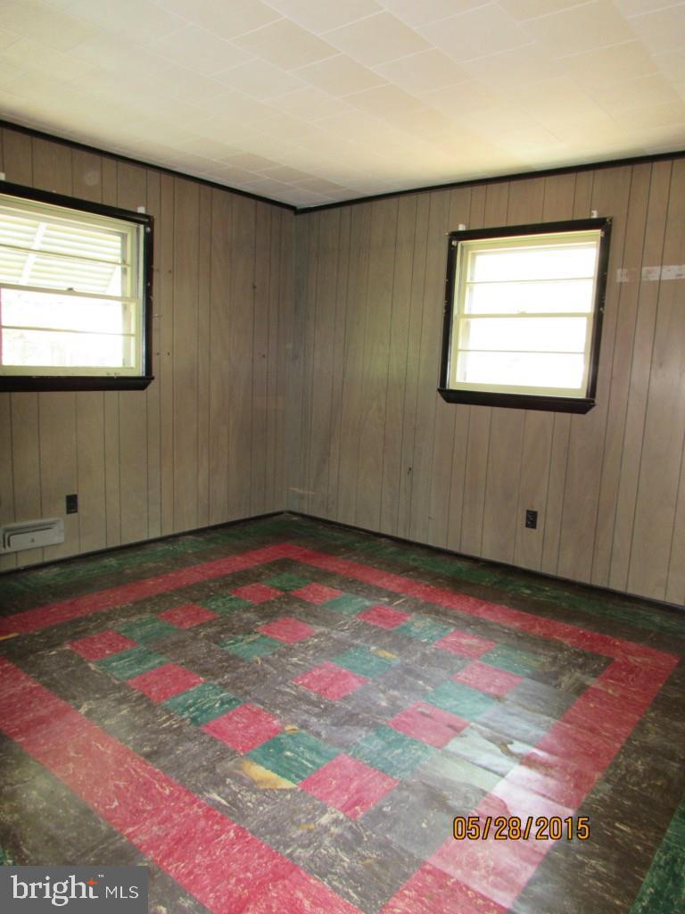 86 Pawnee Road Lakewood, NJ 08701 - Photo 16 of 29 Gallery Image 16