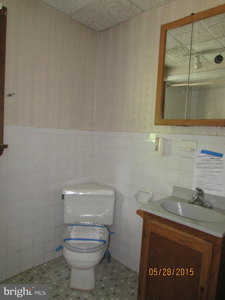 86 Pawnee Road Lakewood, NJ 08701 - Photo 17 of 29 Gallery Image 17