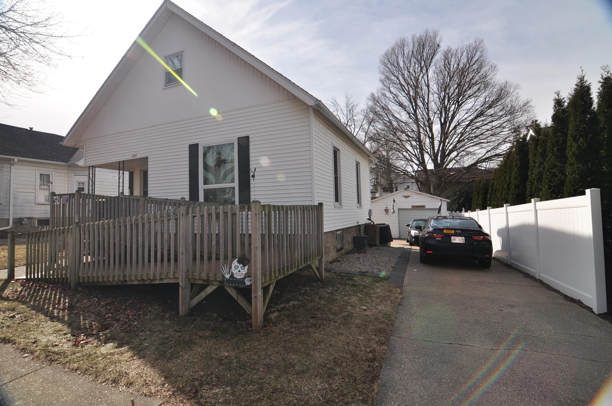 609 17th Avenue Monroe, WI 53566 - Photo 1 of 29