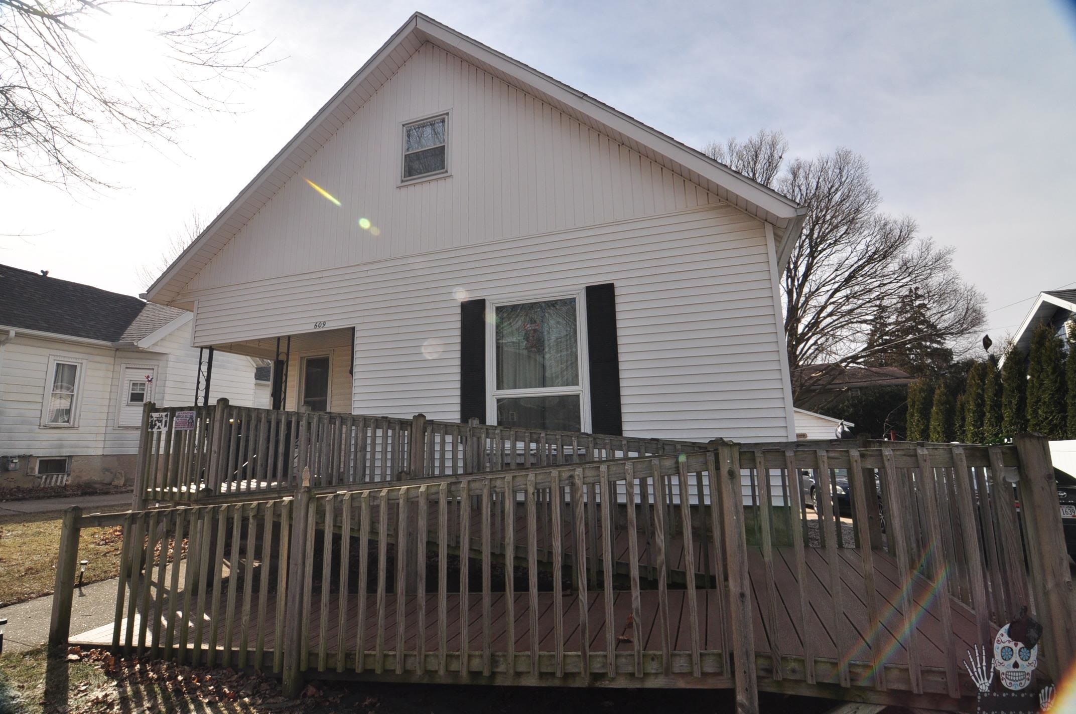 609 17th Avenue Monroe, WI 53566 - Photo 9 of 29