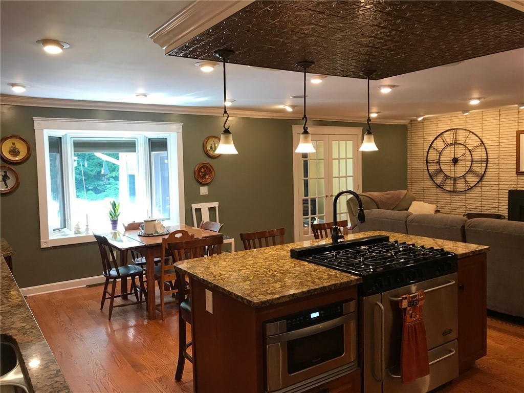 4 Briarwood Road Lincoln, RI 02865 - Photo 28 of 45 Gallery Image 28