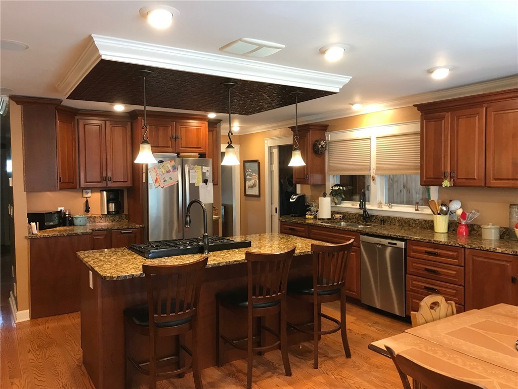4 Briarwood Road Lincoln, RI 02865 - Photo 29 of 45 Gallery Image 29