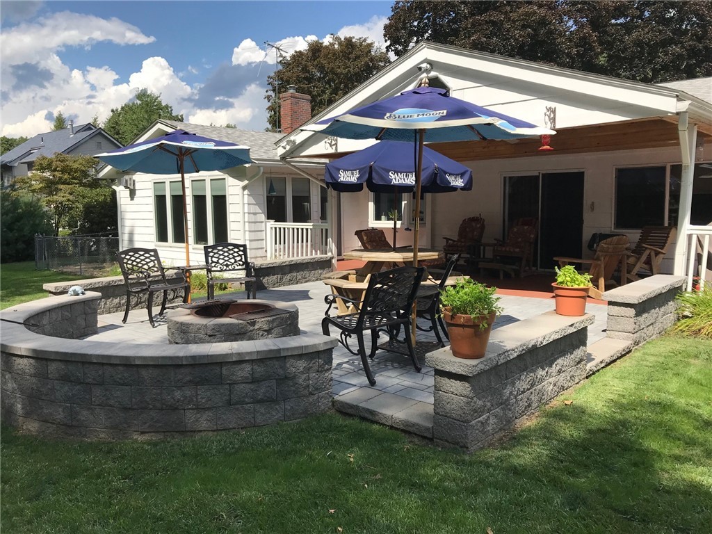 4 Briarwood Road Lincoln, RI 02865 - Photo 4 of 45 Gallery Image 4