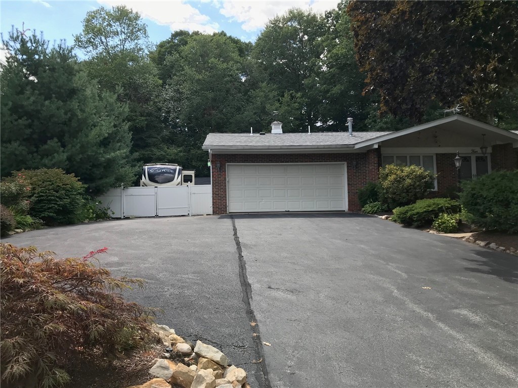4 Briarwood Road Lincoln, RI 02865 - Photo 8 of 45 Gallery Image 8