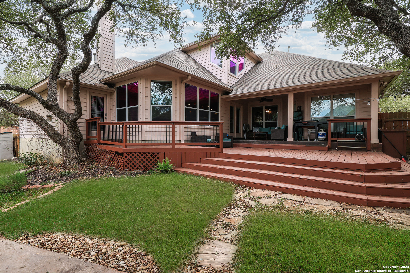 1615 Lookout Point San Antonio, TX 78260 - Photo 38 of 38 a front view of a house with a porch