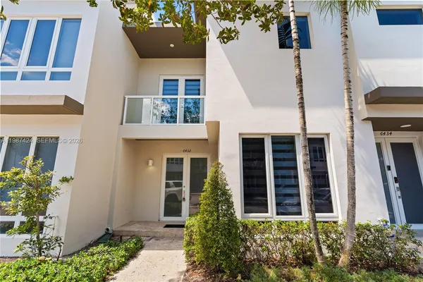 $4,800 | 6432 Northwest 104th Court, Doral, FL 33178