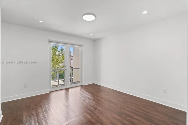 $4,800 | 6432 Northwest 104th Court, Doral, FL 33178