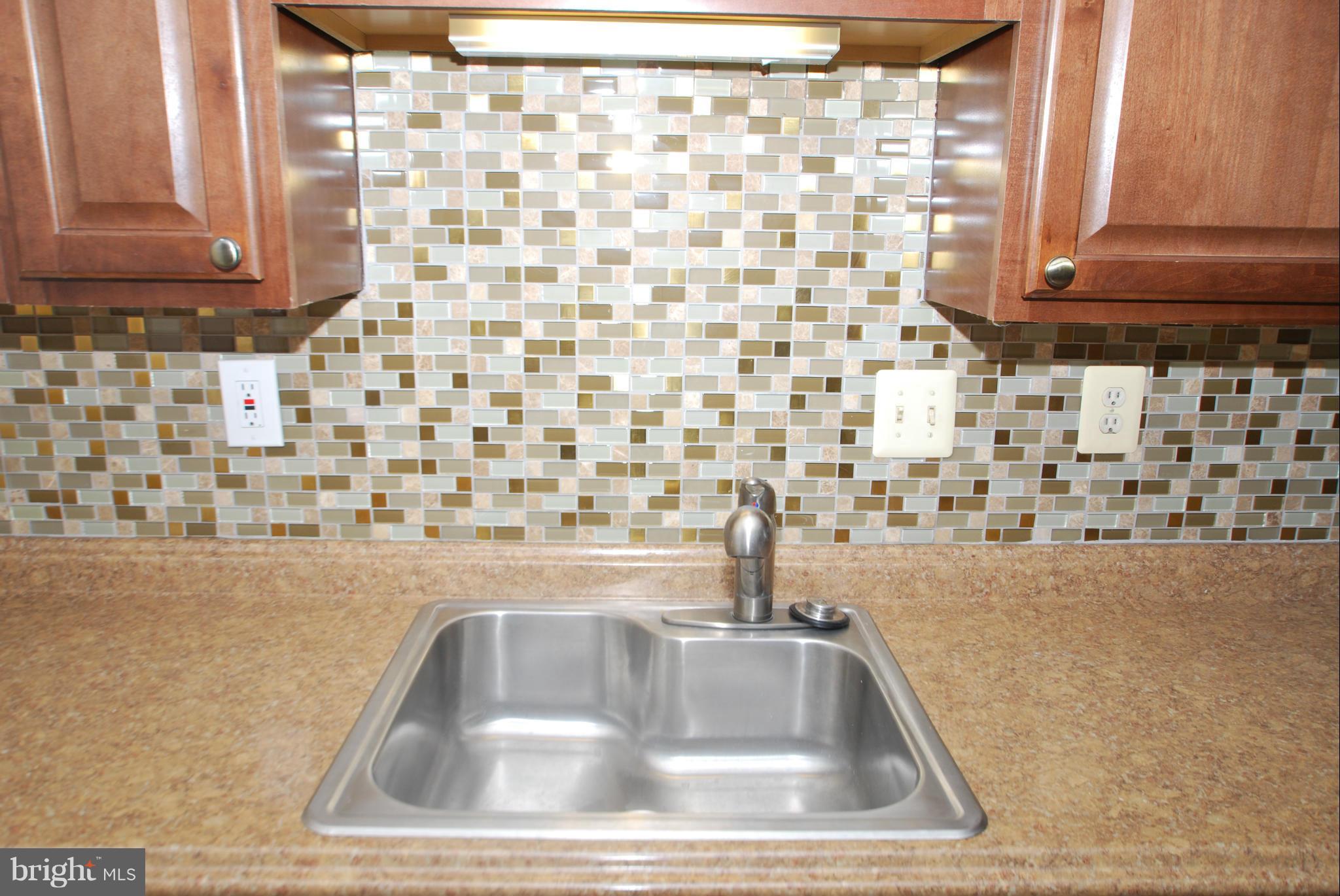 9769 Hellingly Place, Unit 1 Gaithersburg, MD 20886 - Photo 5 of 16 Kitchen
