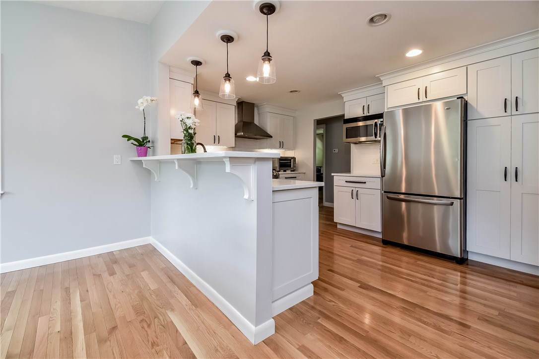 11 Fairfield Road Barrington, RI 02806 - Photo 9 of 27 Gallery Image 9